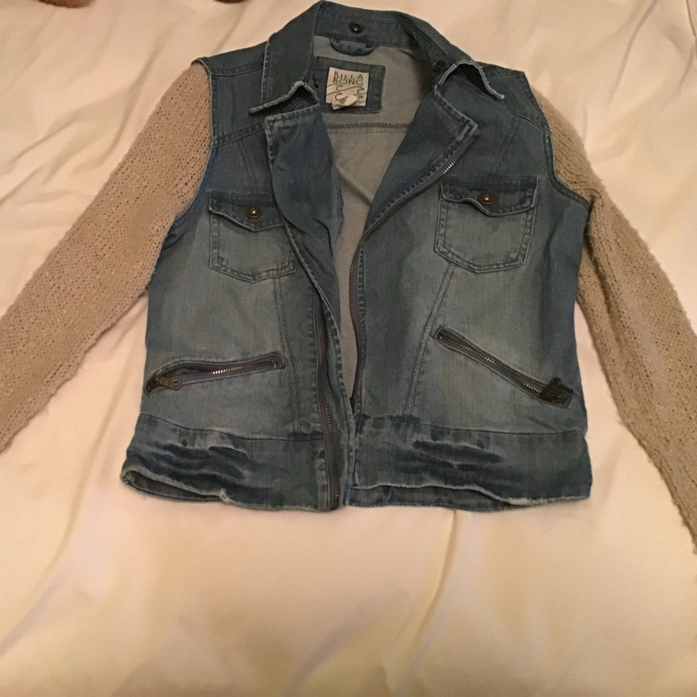 Billabong jeans jacket with knit sleeves and a hood